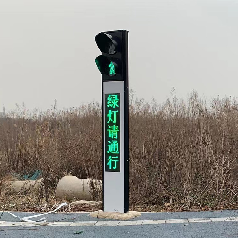 4 Meter Integrated Pedestrian Traffic Light with LED Display and Red Green Man Signal